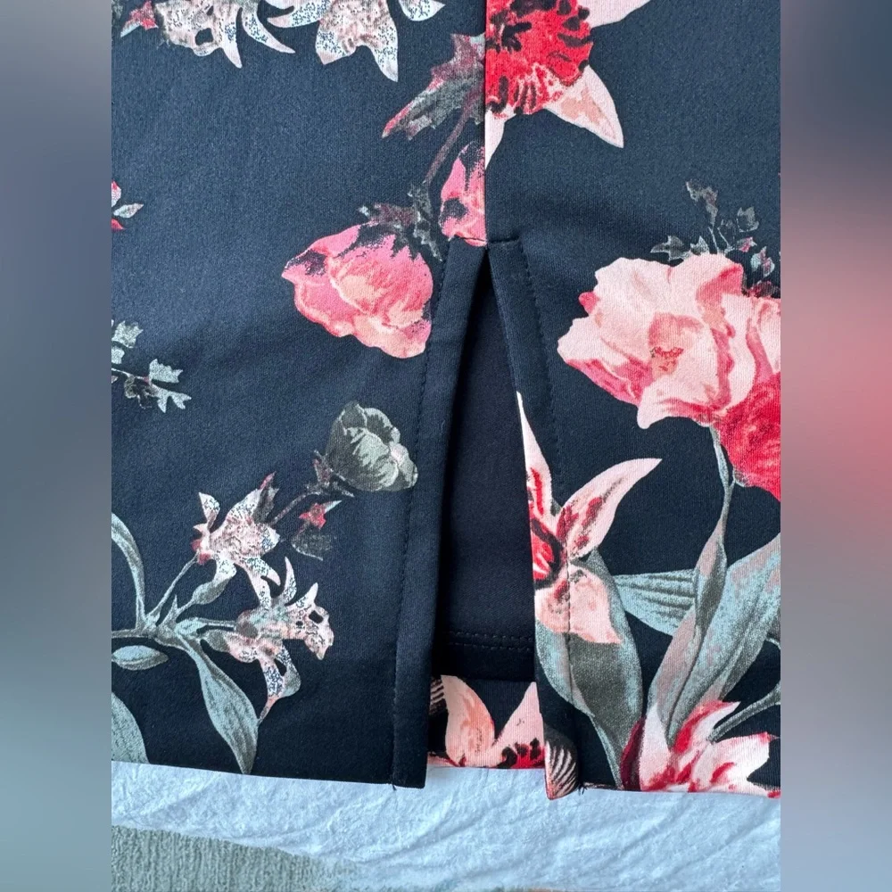 Alfani Women’s Pencil Skirt – Black with Elegant Floral Print.  NWOT - Picture 9 of 9